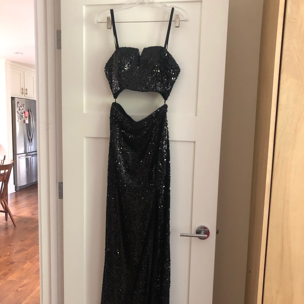 Aidan Mattox Sequin 2 Piece Gown - Picture 4 of 13